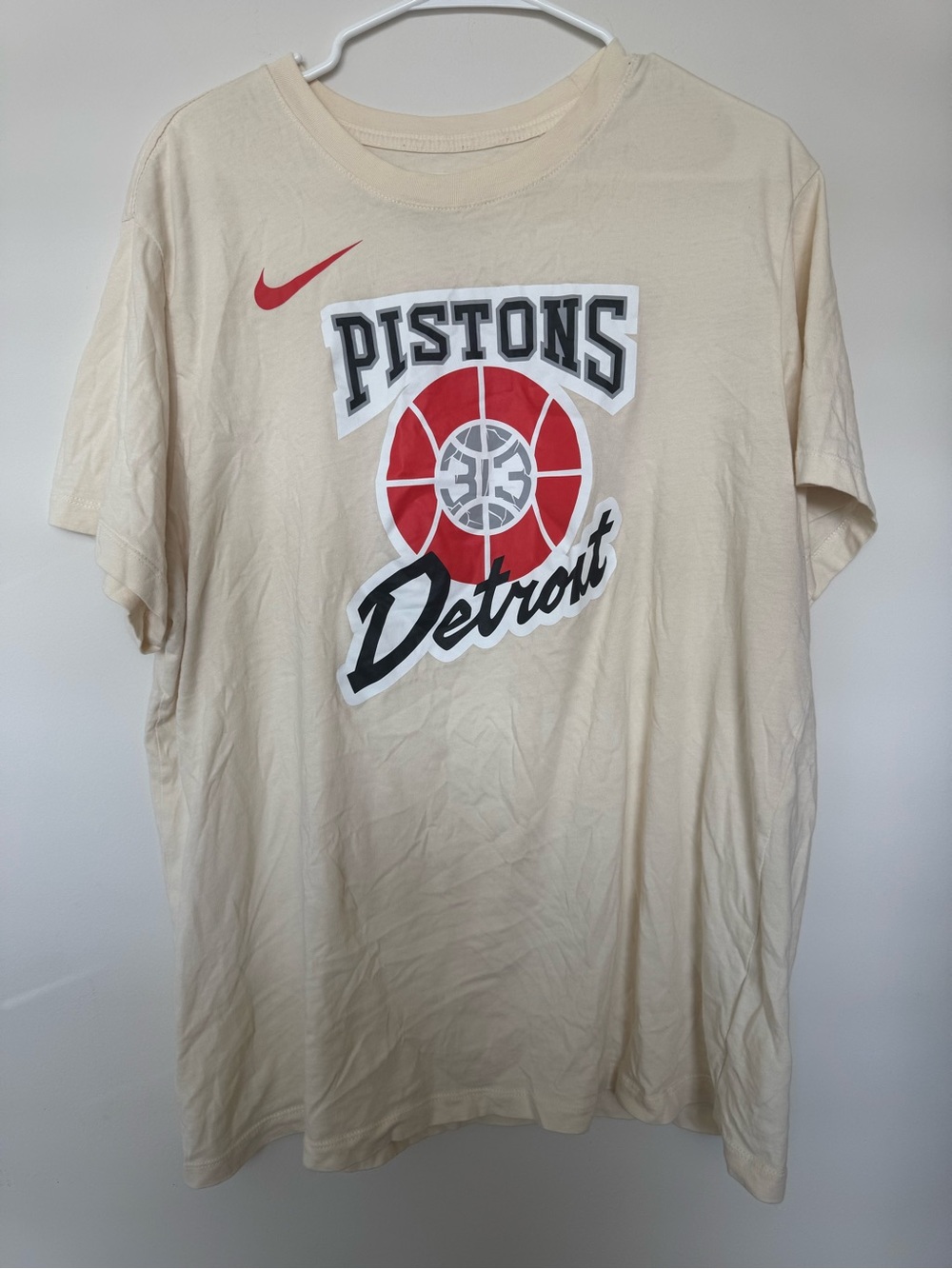 Nike Beige Pistons Detroit Graphic Short Sleeve Tee XL